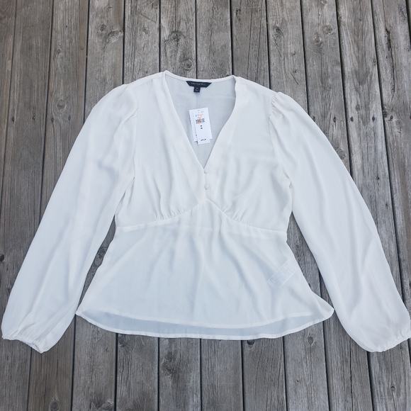 Banana Republic Tops - NWT Banana Republic v neck babydoll blouse